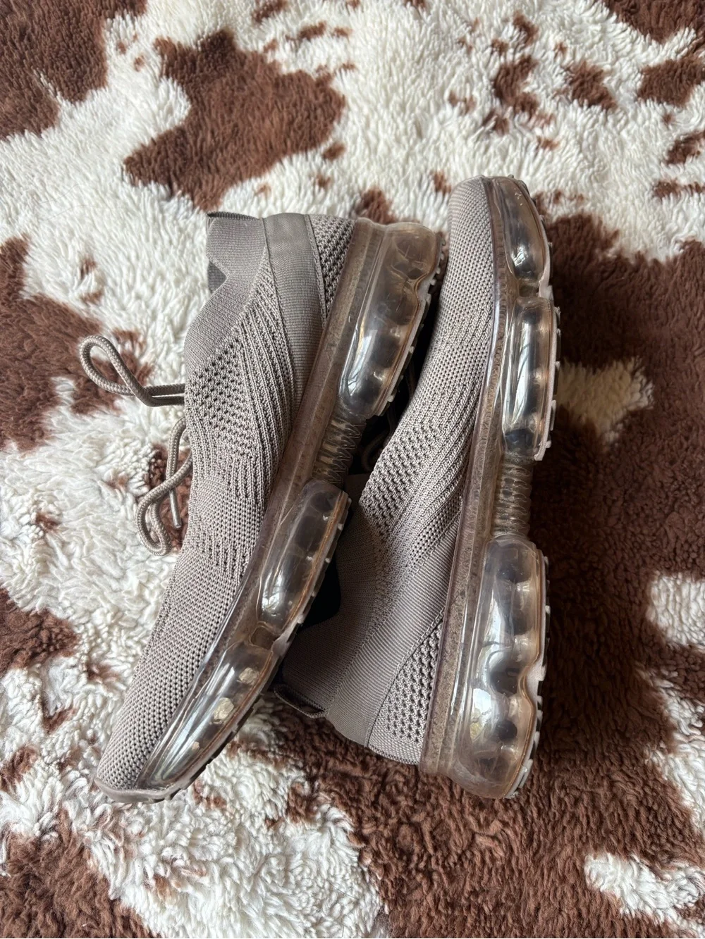 womens sneakers